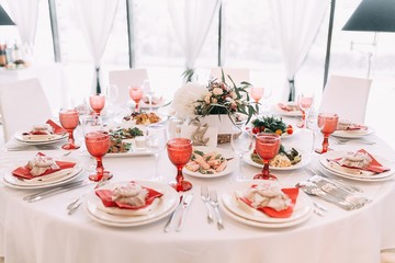 wedding table decor newlyweds, details with blurred background
