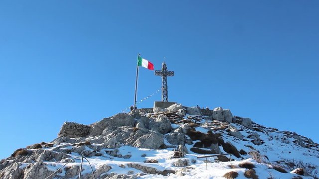 Croce vetta Resegone