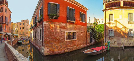 Fototapeta na wymiar Venice - View of old architecture