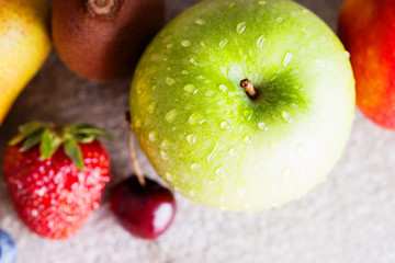 Fresh fruits and berries 