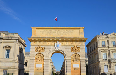 Fototapeta na wymiar Triumphal arch in Montpellier city