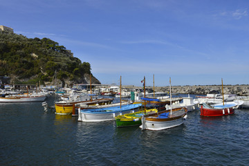 Fototapeta na wymiar Boats in a small port.
