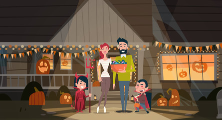Happy Family Celebrate Halloween Parents And Kids Wear Vampire Costumes Holiday Decoration Horror Party Concept Flat Vector Illustration