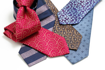 カラフルなネクタイ