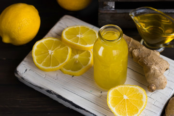 Home remedy for colds from lemon, honey and ginger