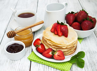 pancakes with strawberries
