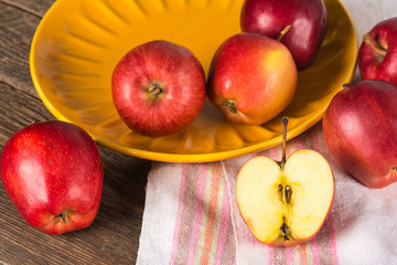 Naklejka na ściany i meble Fresh apples on plate