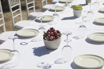 Tavola apparecchiata