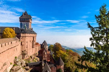 Photo sur Plexiglas Château Haut-koenigsbourg - vieux château dans la belle région Alsace de France près de la ville de Strasbourg
