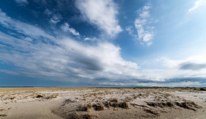Nordsee, Strand auf Langenoog: Ruhe am Meer, D&uuml;nen, Natur, Entspannung, Erholung, Ferien, Urlaub, Meditation :)