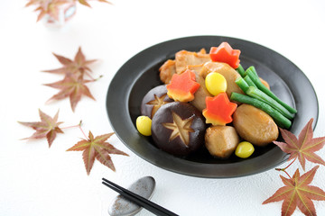 里芋の煮物　紅葉