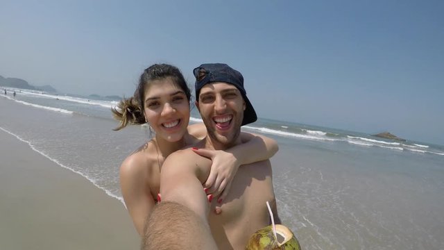Couple in love taking a selfie on vacation