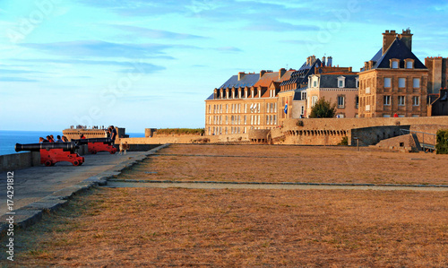 Remparts à Saint-Malo
