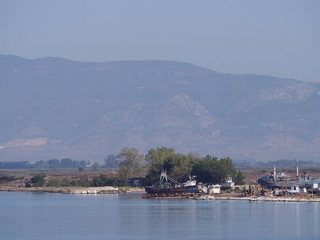 Fototapeta na wymiar Widok na port greckiej wyspy Thassos