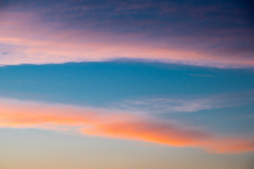 Wolken im sonnenuntergang