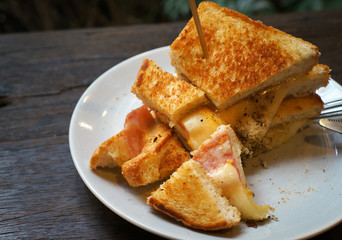 grilled cheese sandwich