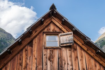 Holz Almhütte in den Bergen, Österreich