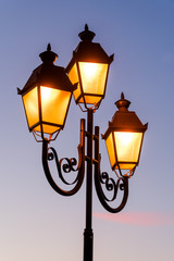 Fototapeta na wymiar luminous street lamp
