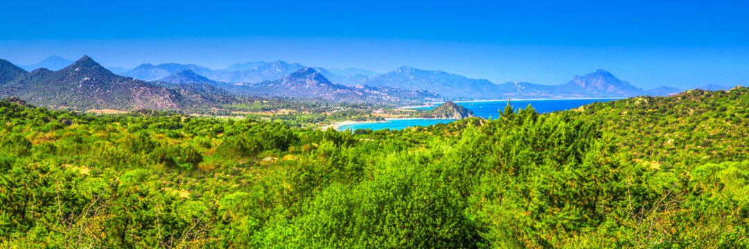 Spaggia di Santa Giusta beach with famous Peppino rock, Costa Rei, Sardinia, Italy.