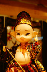 The small silk artifact is lifelike, each selling price RMB 130 yuan