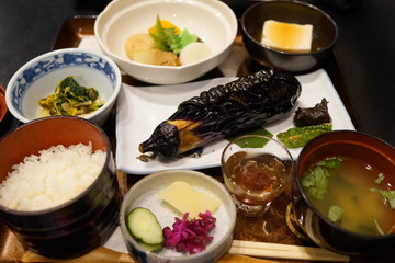 精進料理　高野山　ベジタリアン　食事　和食　マクロビ　菜食　茄子