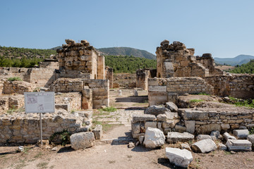 Fototapeta na wymiar Martyrion of Saint Philip, ancient ruins in Hierapolis, Pamukkale, Turkey. UNESCO World Heritage.