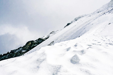 Fototapeta na wymiar climbing Elbrus