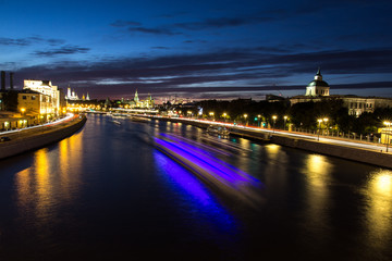 Fototapeta na wymiar Night panorama of Moscow. Kremlin. Zaryadye. Moscow river