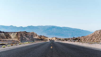 Death Valley - Road to nowhere