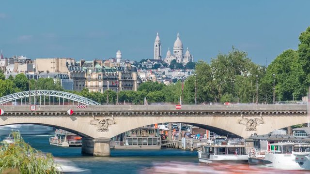 Bridge Jena and Basilica du Sacre-Coeur timelapse. Paris, France.