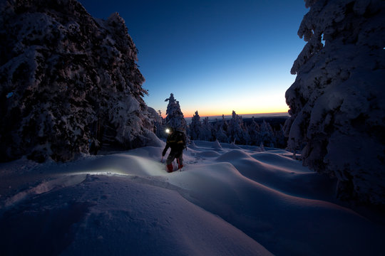 Schneeschuh wandern Harz Winter Nacht