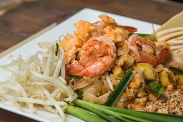 Thai Fried Noodles 