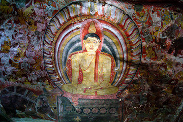 Images of meditating Buddha in Dambulla