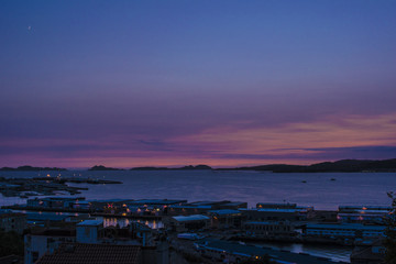 Anochecer sobre las islas