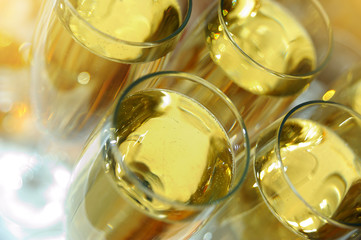 Glasses with champagne on the bar