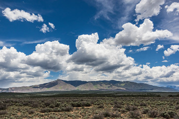 Naklejka premium Northern New Mexico Mountains and Clouds