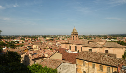Fototapeta na wymiar blick über Santarcangelo di Romagna 