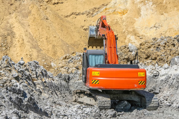 Obraz premium Clay quarry near the town of Polohy