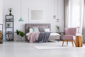 Woman bedroom with pastel accents