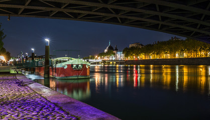 Fototapeta premium Lyon city by night