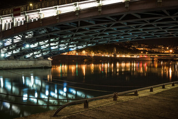 Naklejka premium Lyon city by night