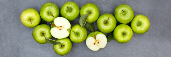 Äpfel Apfel grün Obst Banner Schiefertafel Frucht Früchte von oben