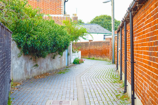 Fototapeta Back alley in the traditional town of Southwold in the UK