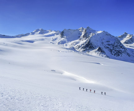 Skitour in den Tiroler Alpen nahe der Wildspitze