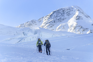 Fototapeta na wymiar Aufstieg im Gletscherbereich