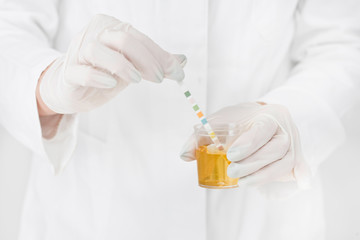 Testing urine sample