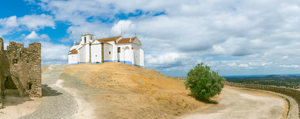 Panoramic view of Arraiolos castle and Arraiolos church in Portugal. © Analisisgadgets
