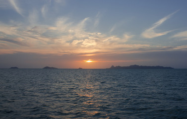 Fototapeta premium Tropical marine sunset