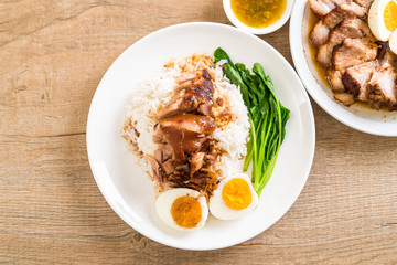 Stewed pork leg with rice