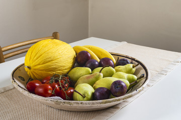 melone pere banane prugne pomodori